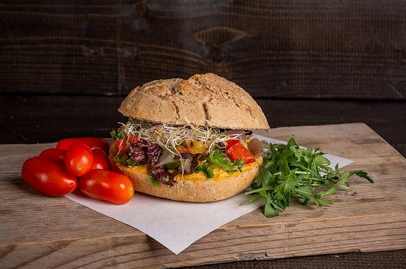 Rustieke bol geroosterde pompoen (Vegan)